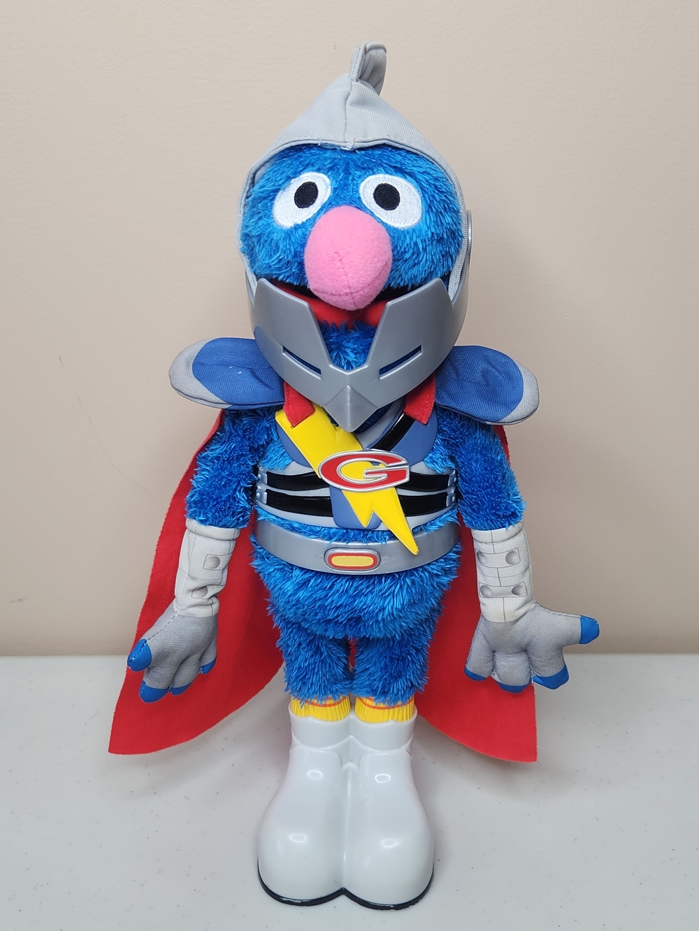 Super Flying Grover 2.0 Interactive Toy